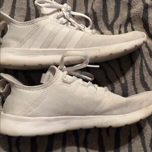 adidas Cloudfoam White Sneaker Slip in size 8.5 Women's